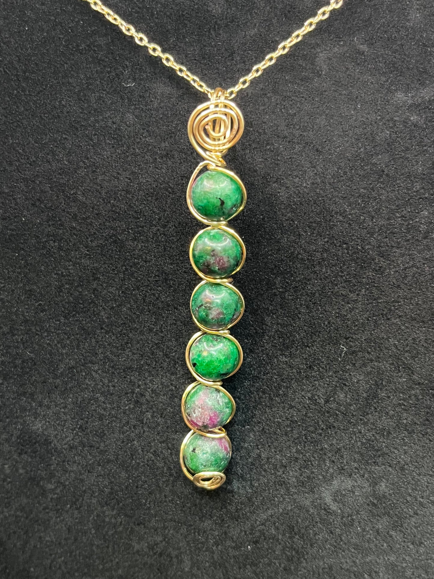 Ruby zoisite wire necklace